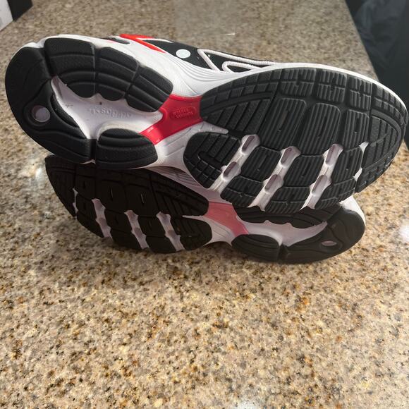 Adidas, Astir Hello Kitty Polka Dot Women's Size 10 - Picture 7 of 10